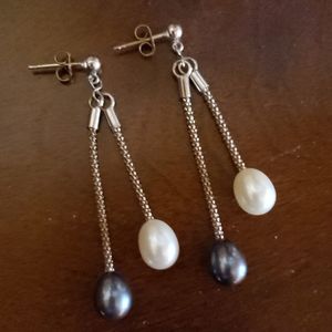 Pretty Elegant Earrings